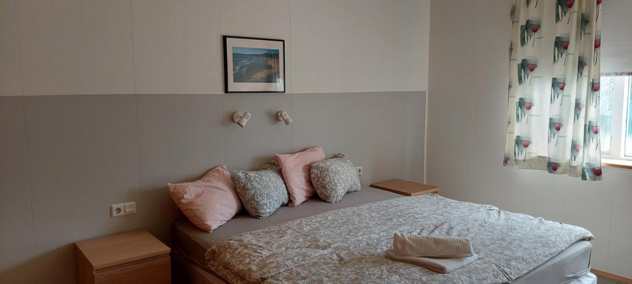 Ferienwohnung Aegisholt Privete House With Hot Tub Patreksfjordur Exterior foto