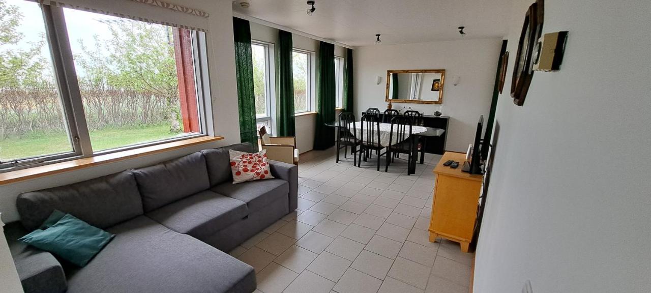 Ferienwohnung Aegisholt Privete House With Hot Tub Patreksfjordur Exterior foto