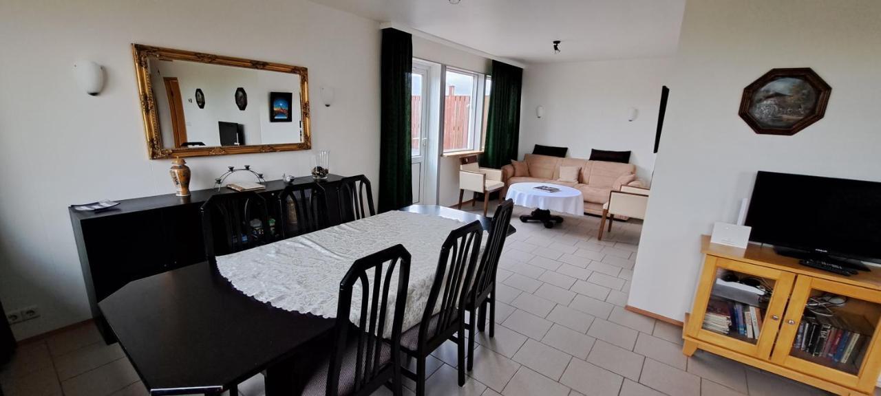 Ferienwohnung Aegisholt Privete House With Hot Tub Patreksfjordur Exterior foto